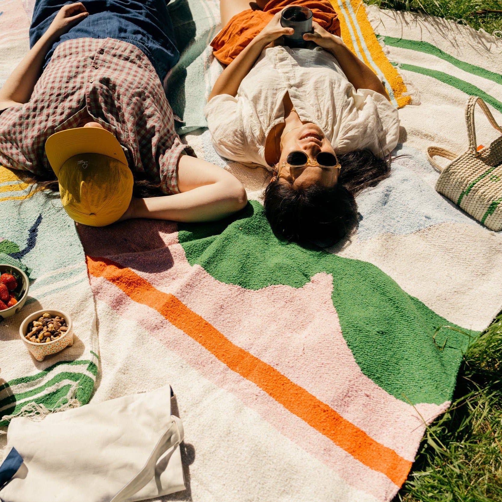 Caminito Picnic Blanket - Luna Vuelta