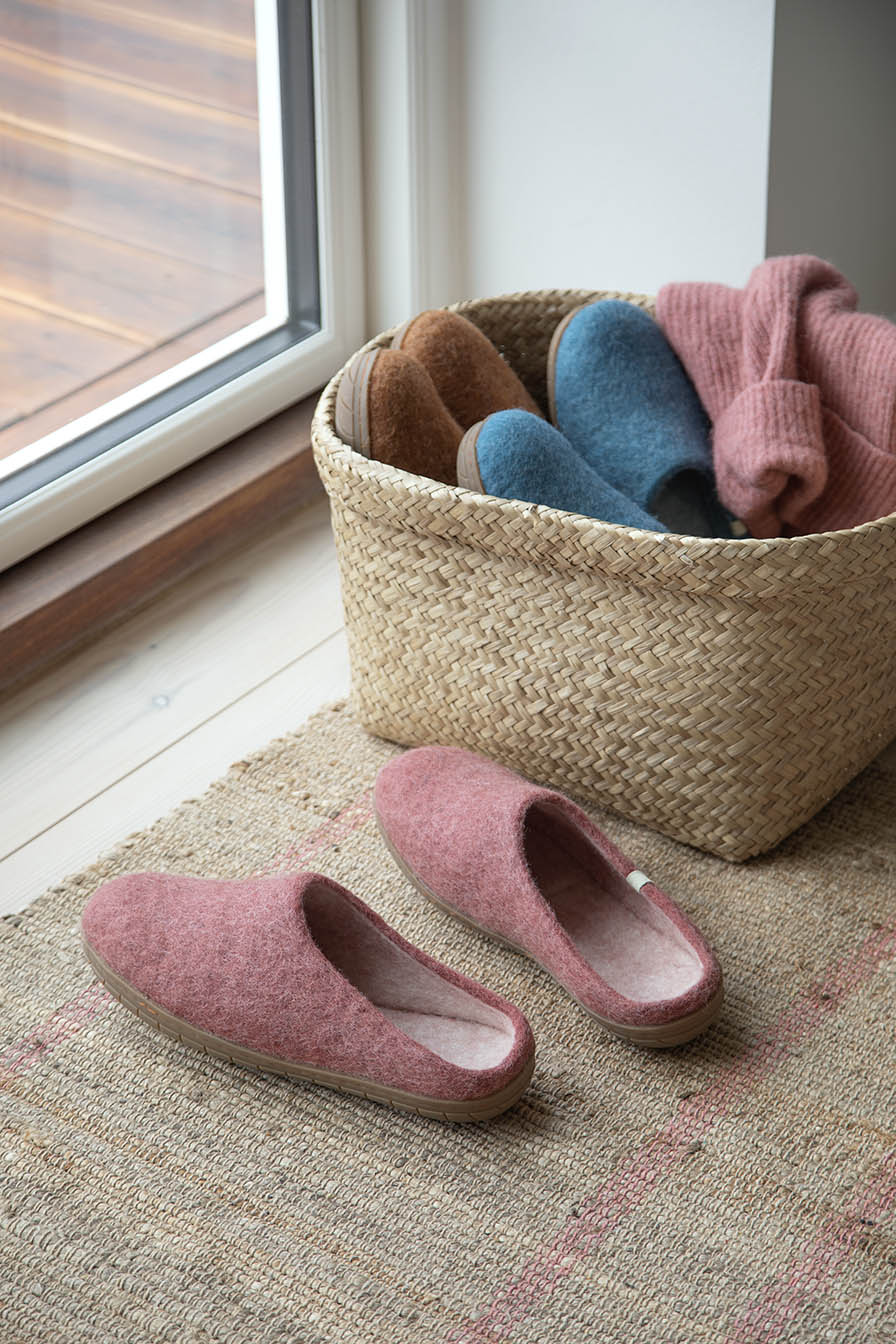 Felt Slippers by egos